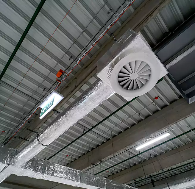 Why Homeowners & Businesses Trust Us in Chicago, IL?